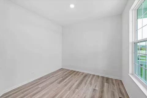 91 Sweetflag Cir, Elgin, IL 60124 photo 10