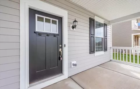 91 Sweetflag Cir, Elgin, IL 60124 photo 4