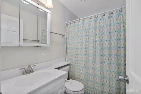 2235 Stonegate Ln, Wheaton, IL 60189 photo 21