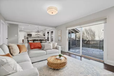 2235 Stonegate Ln, Wheaton, IL 60189 photo 13