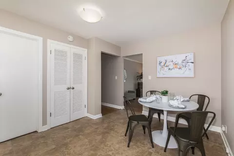 526 Short Ln, Glenview, IL 60025 photo 10