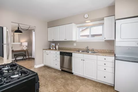 526 Short Ln, Glenview, IL 60025 photo 8