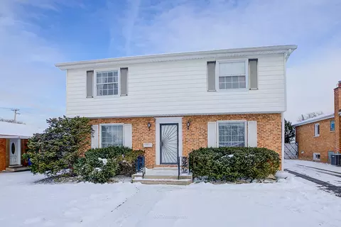 7919 Massasoit Ave, Burbank, IL 60459