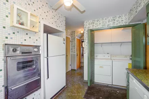 7919 Massasoit Ave, Burbank, IL 60459 photo 9