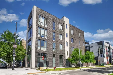 2352 W Potomac Ave #4, Chicago, IL 60622