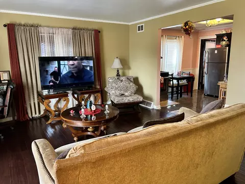 16241 Honore Ave, Markham, IL 60428 photo 2