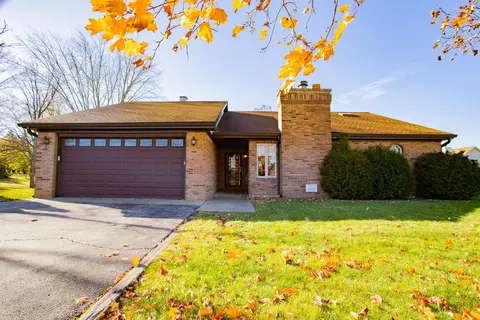 1030 Park Ave, Palatine, IL 60067