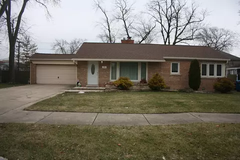 9525 S Oak Park Ave, Oak Lawn, IL 60453