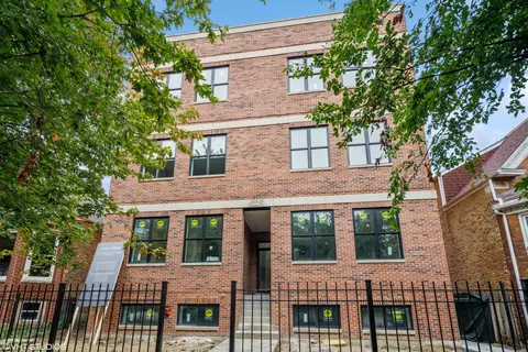 2418 N Linden Pl #2W, Chicago, IL 60647