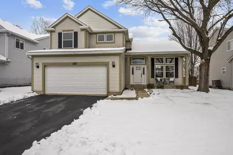 2115 Horncastle Ln, Naperville, IL 60564
