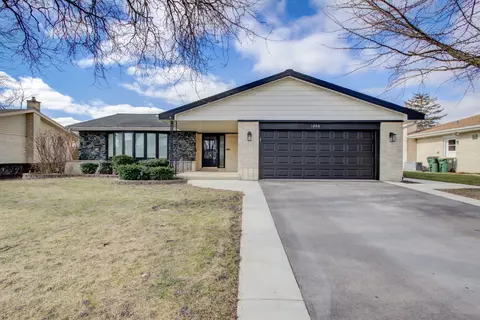 1206 S Vail Ave, Arlington Heights, IL 60005
