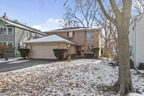 1476 Scott Ave, Winnetka, IL 60093