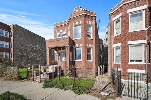 4120 W Gladys Ave, Chicago, IL 60624
