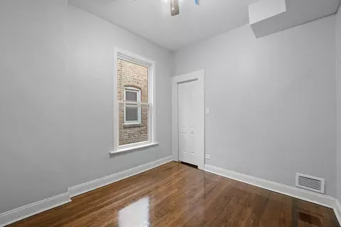 7215 S Champlain Ave, Chicago, IL 60619 photo 10