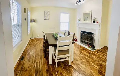 Dining - 914 Brook Meadow Dr, Compton, IL 61318 photo 2 of 2