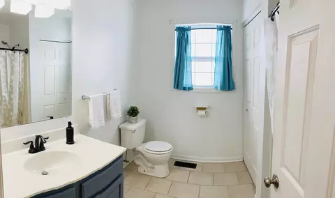 Bath - 914 Brook Meadow Dr, Compton, IL 61318 photo 2 of 2