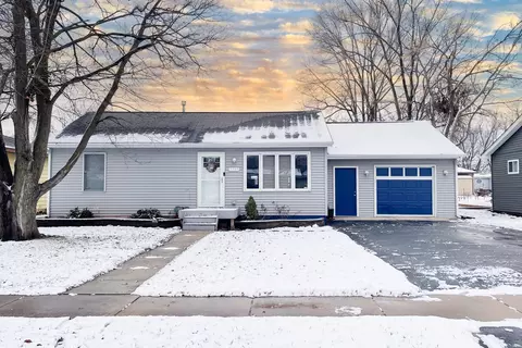 7509 Randy Rd, Machesney Park, IL 61115