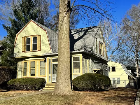 616 W Hill St, Champaign, IL 61820