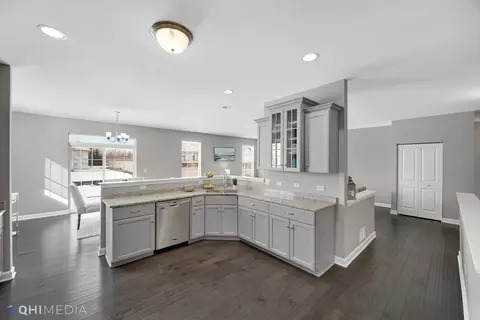 16432 S Mueller Cir, Plainfield, IL 60586 photo 8