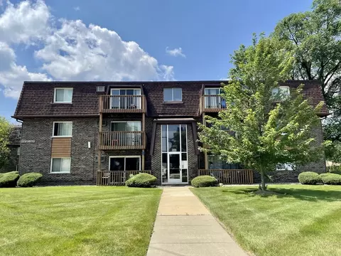 19300 Wolf Rd #8, Mokena, IL 60448