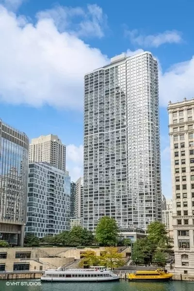 405 N Wabash Ave #207, Chicago, IL 60611