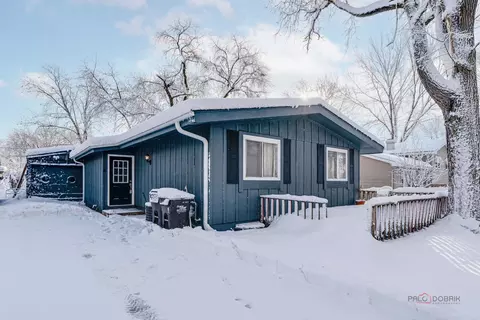 6710 Rose Ave, Crystal Lake, IL 60014