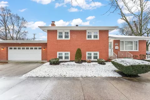 14101 S Green Bay Ave, Burnham, IL 60633