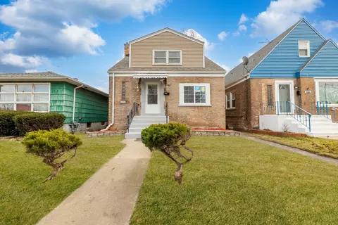 15913 Lathrop Ave, Harvey, IL 60426