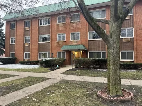 433 S Lombard Ave #23, Oak Park, IL 60302