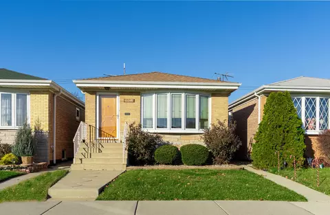 6310 W 63rd Pl, Chicago, IL 60638