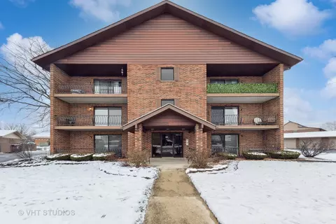 8100 168th Pl #2W, Tinley Park, IL 60477