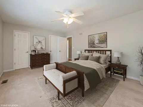 740 W Paddock Dr, Wheeling, IL 60090 photo 13