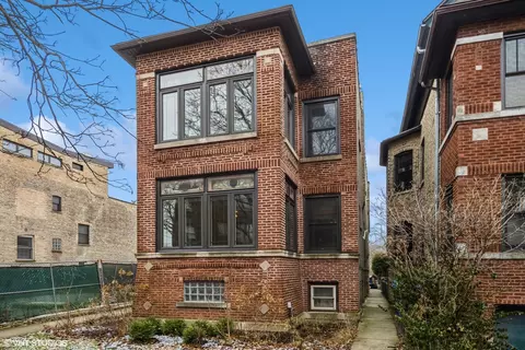 4724 N Virginia Ave, Chicago, IL 60625