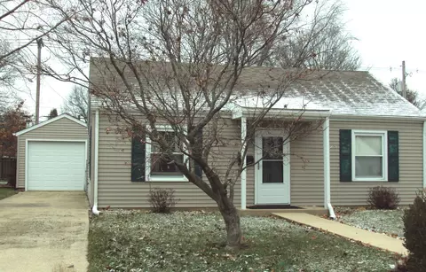 6 Gerald Rd, Rantoul, IL 61866