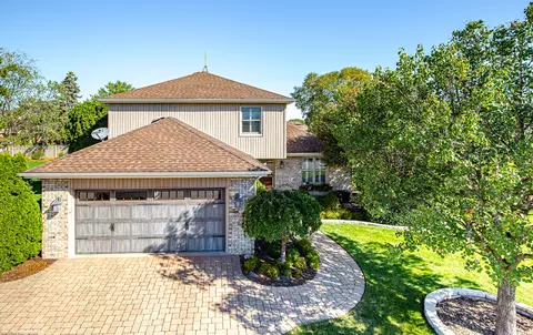 9116 Brookside Ct, Orland Park, IL 60462