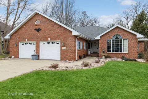 18706 Forest View Ln, Lansing, IL 60438