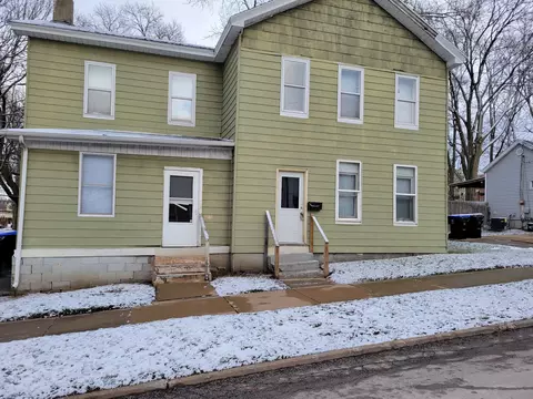 411 N Lee St, Bloomington, IL 61701