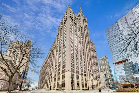 680 N Lake Shore Dr #1214, Chicago, IL 60611