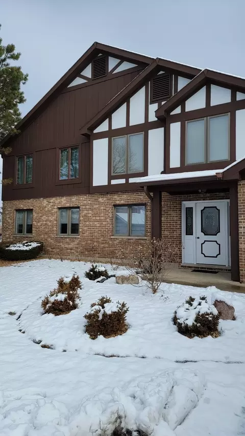 9835 W Terrace Dr #B1, Palos Park, IL 60464