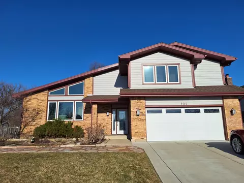 906 Cherry Dr, Schaumburg, IL 60194