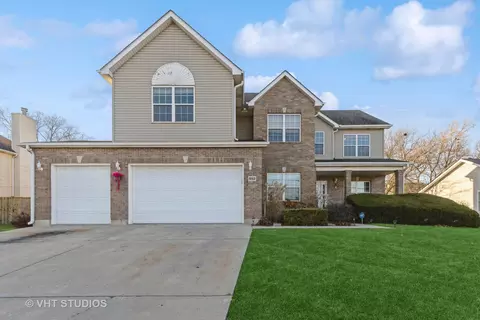 952 Belle Plaine Ave, Gurnee, IL 60031