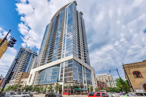 100 E 14th St #1201, Chicago, IL 60605