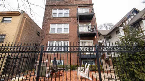 7612 N Rogers Ave #3, Chicago, IL 60626