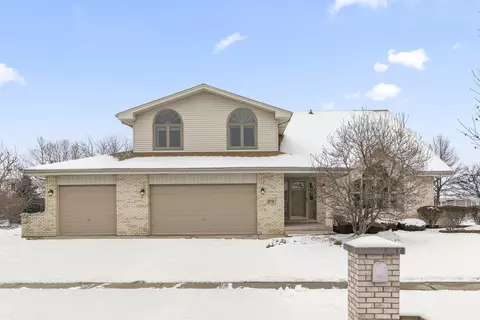 8718 176th St, Tinley Park, IL 60487
