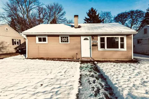 1010 Westshire Dr, Joliet, IL 60435