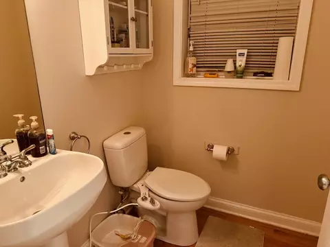 930 E 48th St, Chicago, IL 60615 photo 6