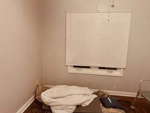 930 E 48th St, Chicago, IL 60615 photo 8