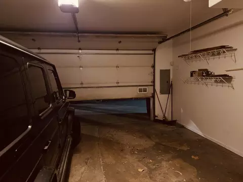 930 E 48th St, Chicago, IL 60615 photo 19
