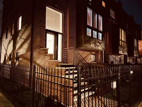 930 E 48th St, Chicago, IL 60615 photo 2