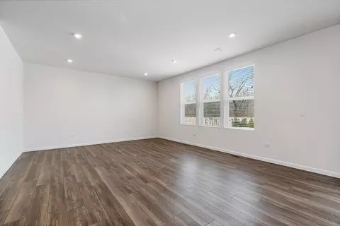 858 Marlisle Ct, Elgin, IL 60124 photo 9